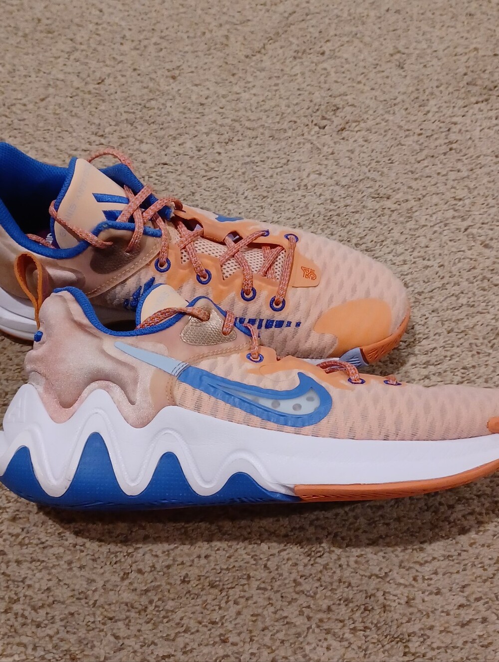 Nike Giannis Immortality basketball sneakers in the "Arctic Orange" Mens Size 9